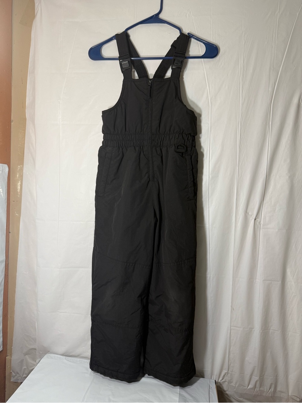 Faded Glory black insulated snow bib overalls kids size 6/7
